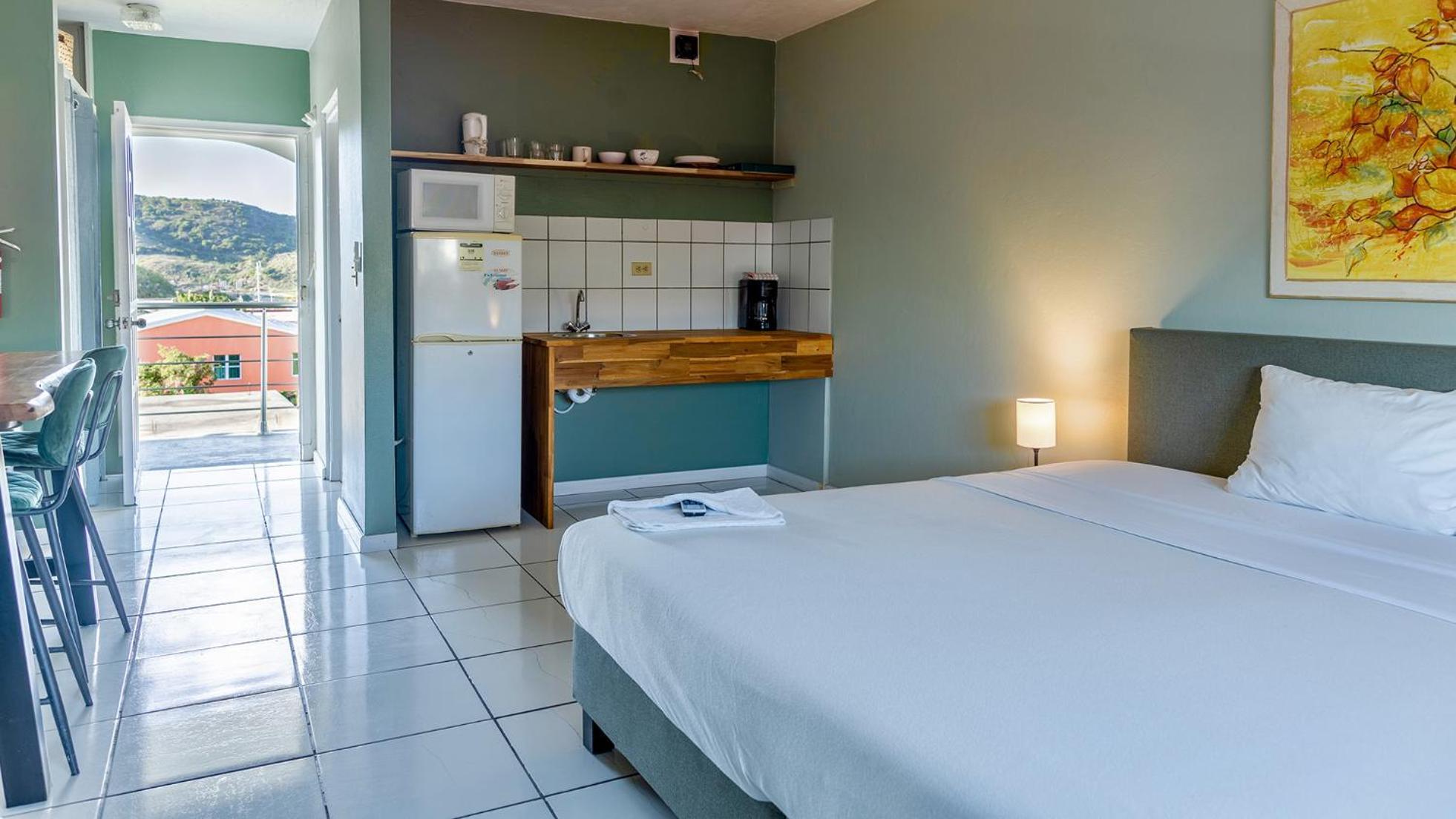 Talk Of The Town Inn & Suites - St Eustatius Oranjestad  Exteriör bild